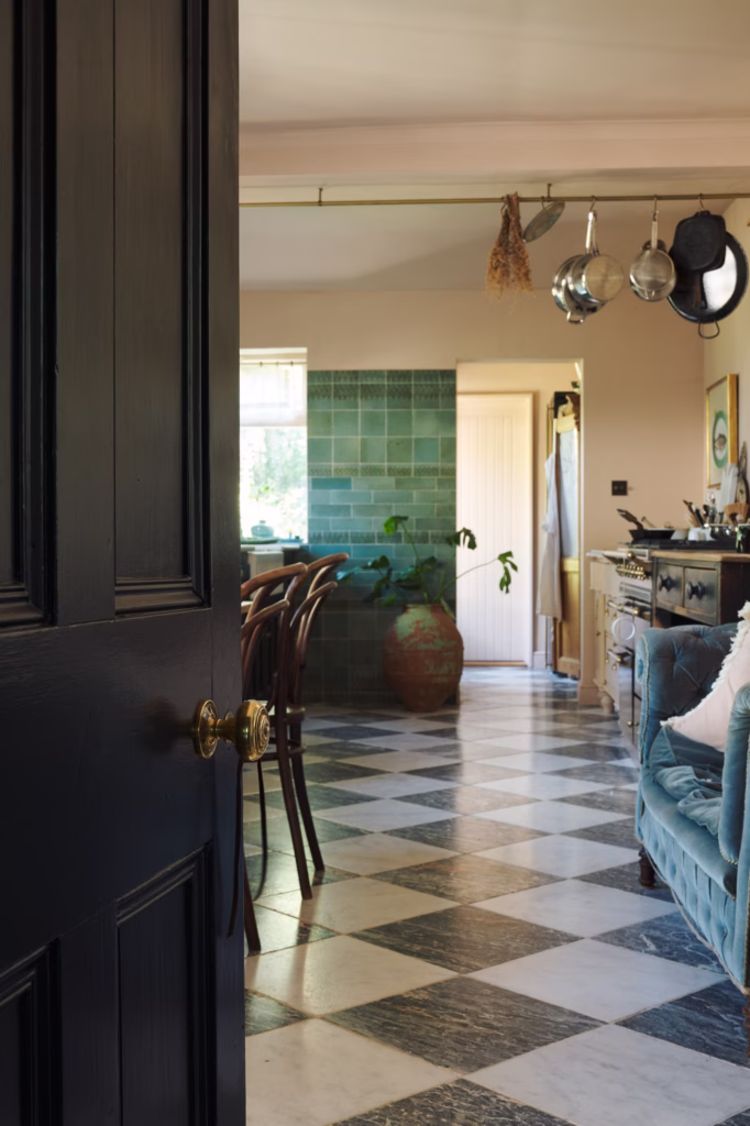 post title  image name